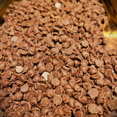 Pure Semi Sweet Chocolate Chips  - per lb Pure Semi Sweet Chocolate Chips  - per lb